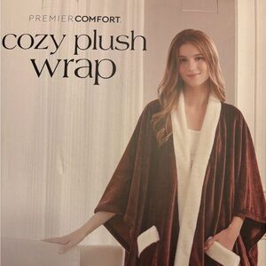 Cozy Plush Wrap/ Blanket in Chestnut with Cream Trim
